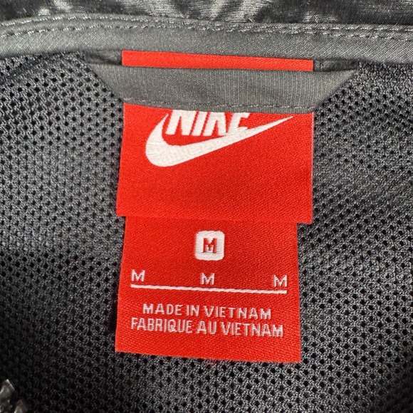 Nike Floral Windrunner Jacket Women's Medium Full Zip Vented Sportswear Black - Picture 2 of 11